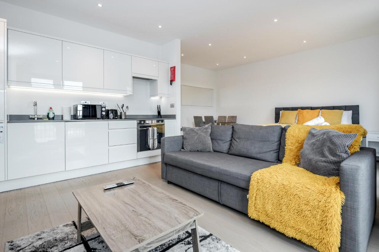 Luxury Studio Apartment St Albans With Amaryllis Apartments Eksteriør bilde