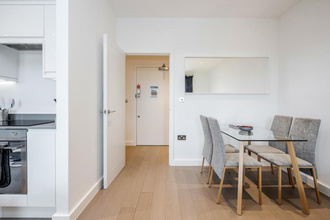 Luxury Studio Apartment St Albans With Amaryllis Apartments Eksteriør bilde