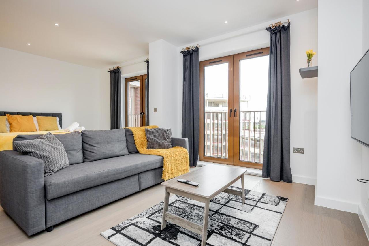 Luxury Studio Apartment St Albans With Amaryllis Apartments Eksteriør bilde