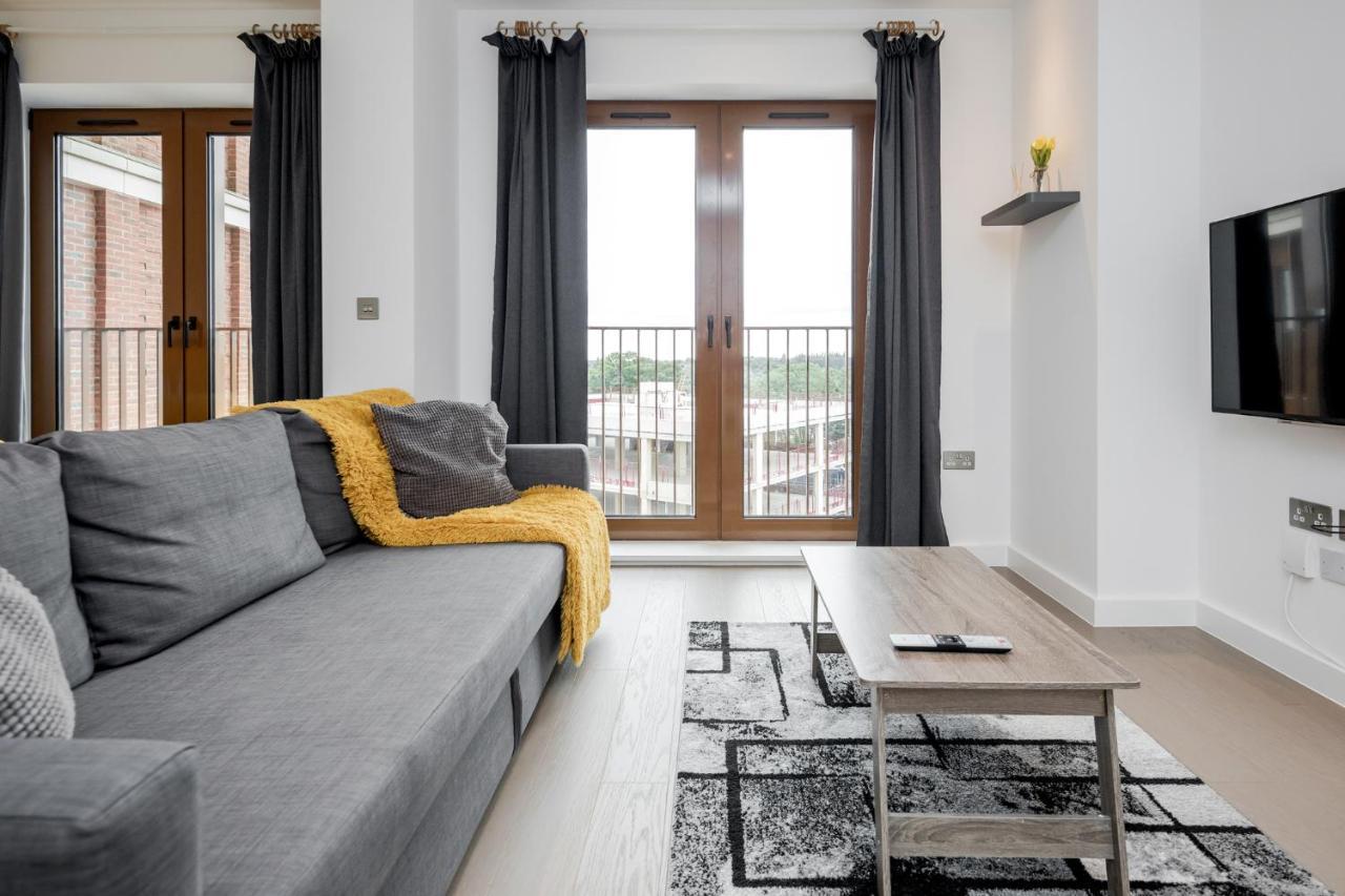 Luxury Studio Apartment St Albans With Amaryllis Apartments Eksteriør bilde